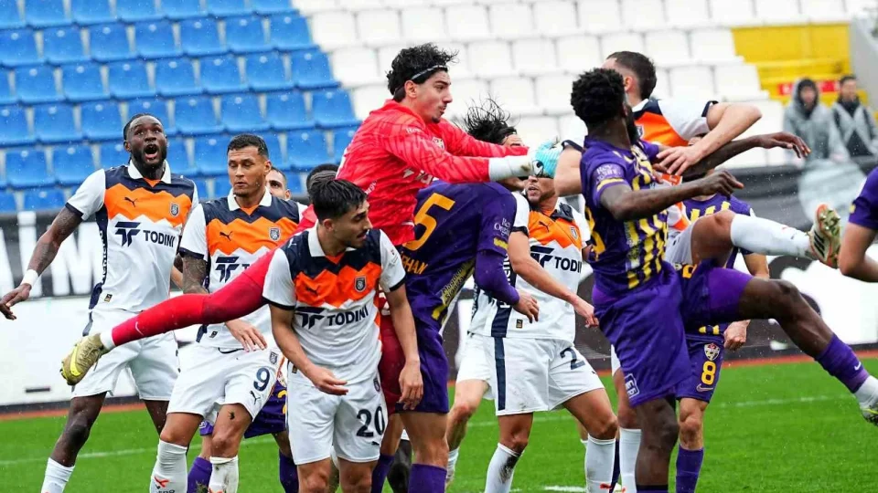 Ey�pspor evinde Ba�ak�ehir'e yenildi