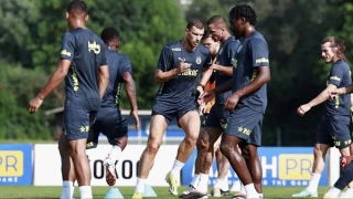 Fenerbahçe iki grup halinde çalıştı