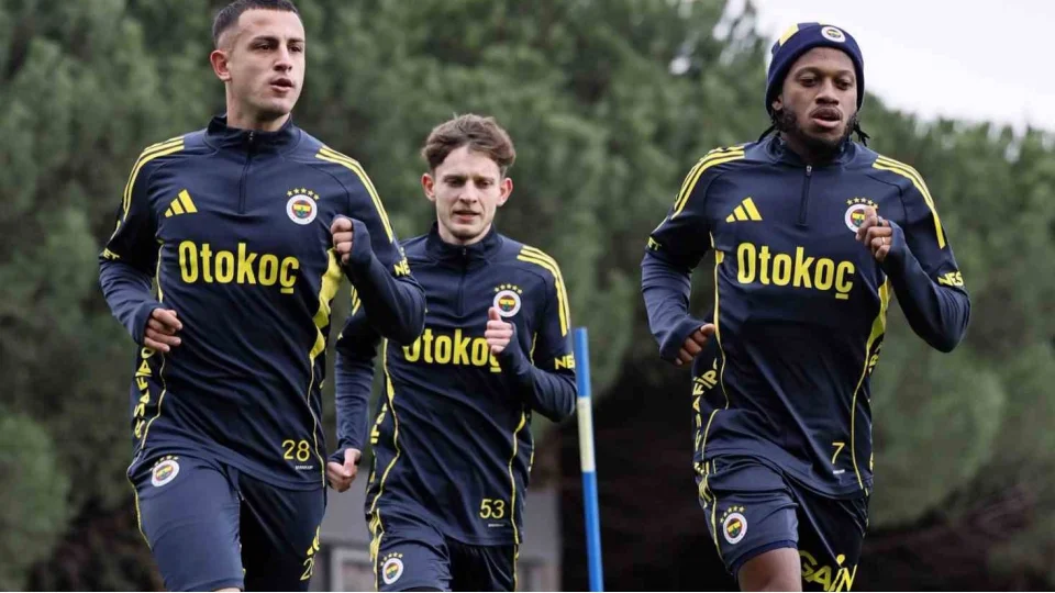 Fenerbah�e, Samsunspor ma�� haz�rl�klar�na ba�lad�