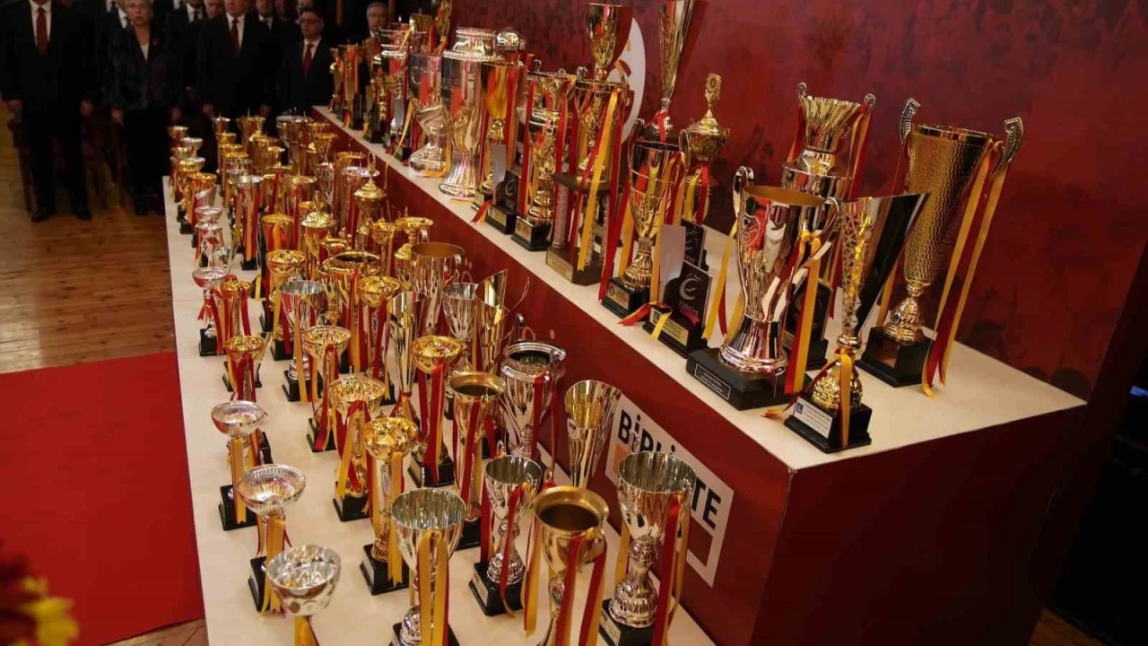 Galatasaray 120 yanda