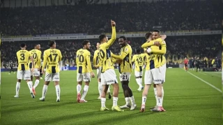 Galatasaray ile puan farkını 3'e indirdi