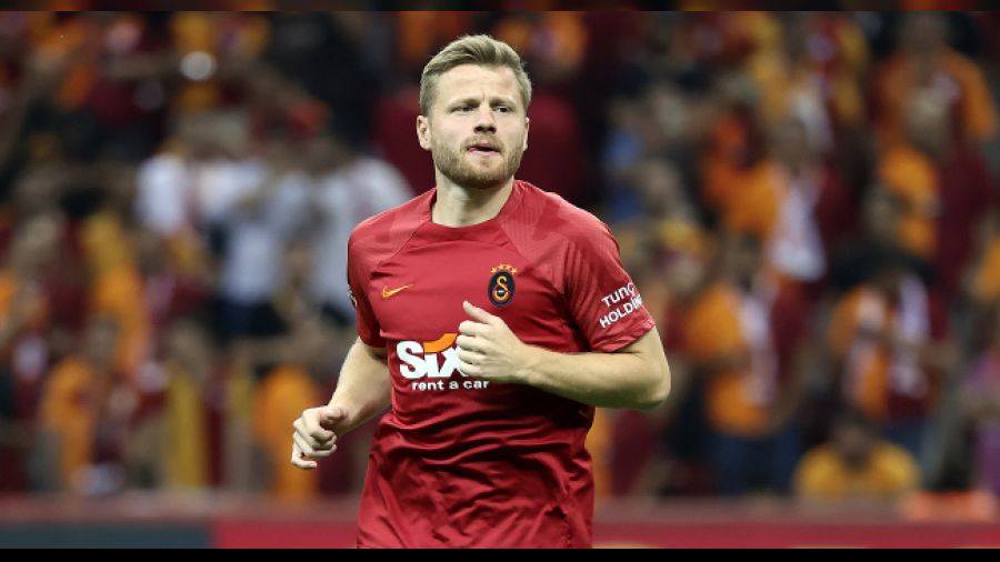 Galatasaray'da yeni transferlerden biri daha sakatland�