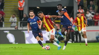 Gztepe yoluna namalup devam ediyor