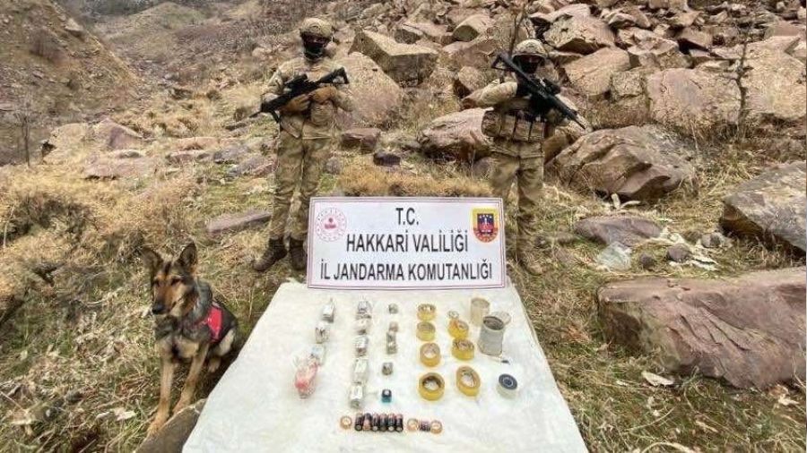 Hakkari'de 16 adet EYP ele geçirildi