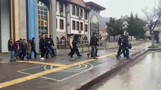 Hastaların fotoğraflarıyla 10 milyon TL yardım toplamışlar
