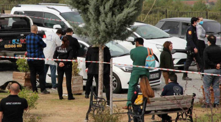Hastane otoparkında araç içinde başında poşetle ölü bulundu