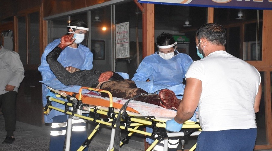 İş yerine giren hırsızı vurdu