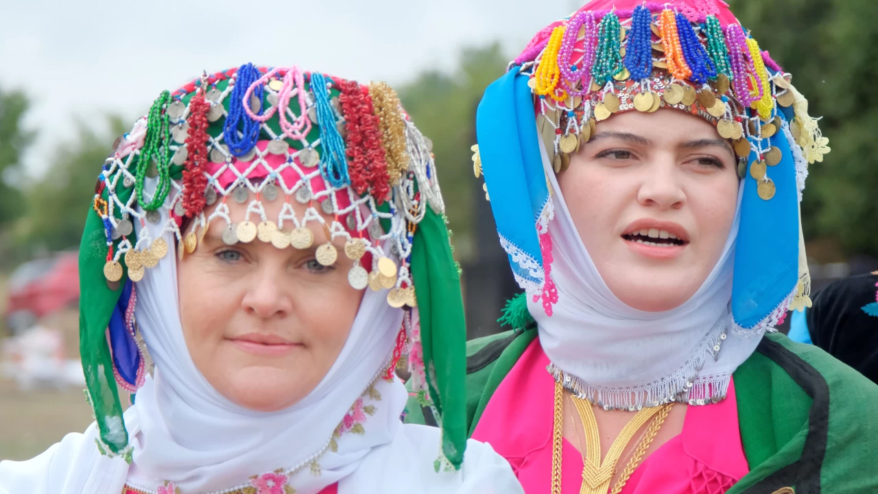 Krklareli'nde "gelin ba atma" gelenei canlandrld