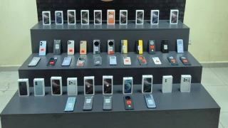 Kocaeli'de 3 milyon TL'lik gmrk kaa telefonlar ele geirildi