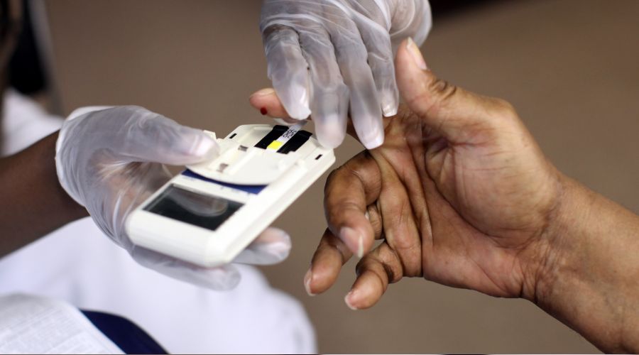 Kolesterolünüzü düzenli test ettirin