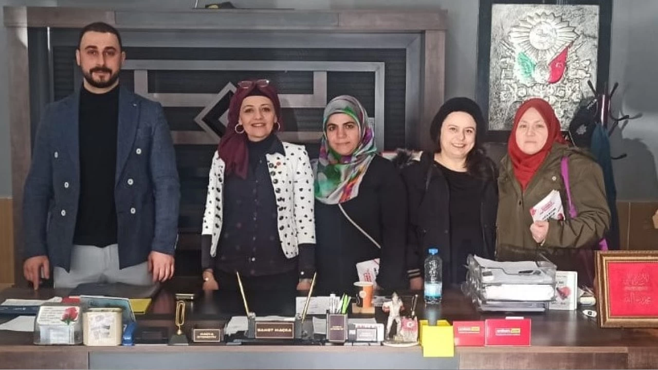 K�rfez'de BTP aday� tam destek ald�