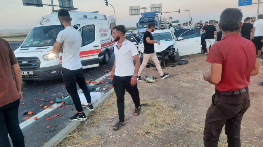 Mardin'de trafik kazası: 1'i ağır 10 yaralı