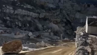 Marmara Adası mermer ocağında yeniden toprak kayması
