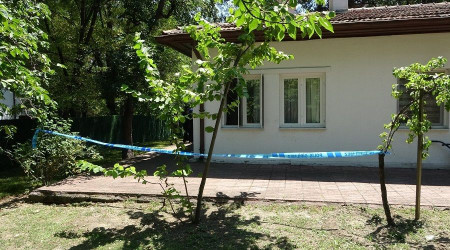 Meğer girdiği ev vali yardımcısınınmış!