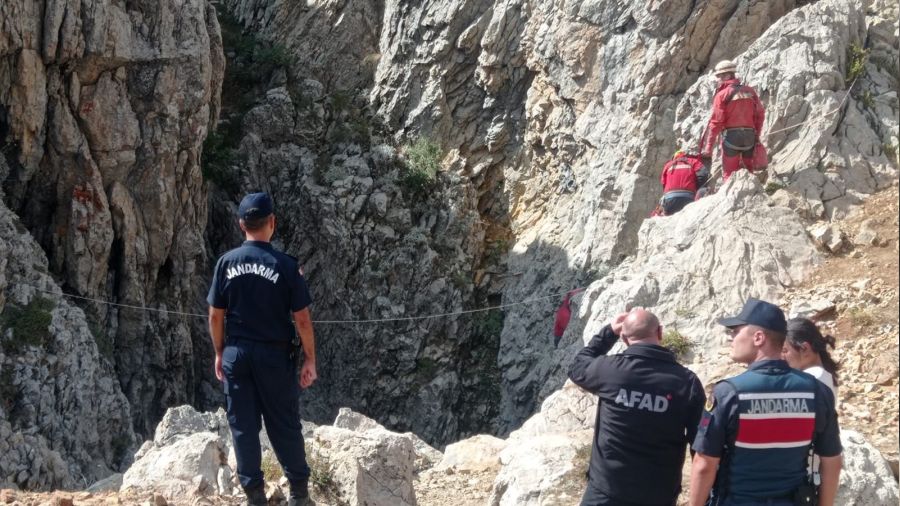 Mersin'de ABD'li dağcı mahsur kaldı