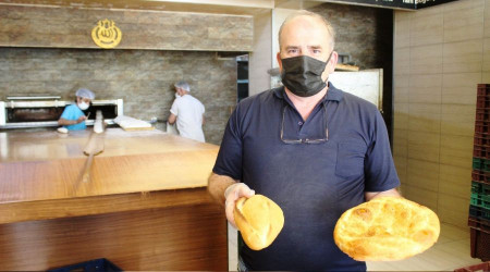 Meslektaşlarına kızdı, ekmeğin fiyatını indirdi