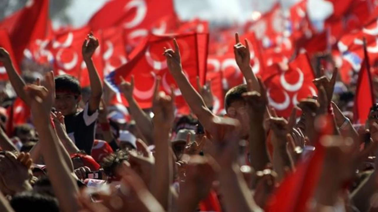 MHP, 1'i büyükşehir ilçe olmak üzere 55 başkan adayını açıkladı