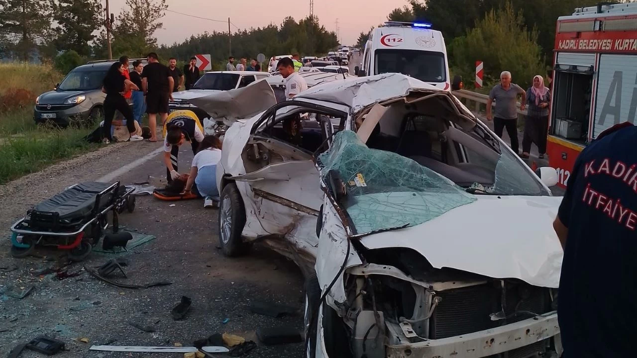 Osmaniye'de zincirleme kaza: 1 �l�, 6 yaral�