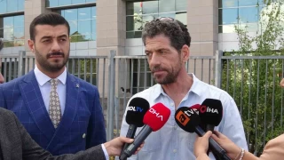 Oyuncu Cemal Hnal'dan 'imzas taklit edilerek sertifika datanlara' su duyurusu