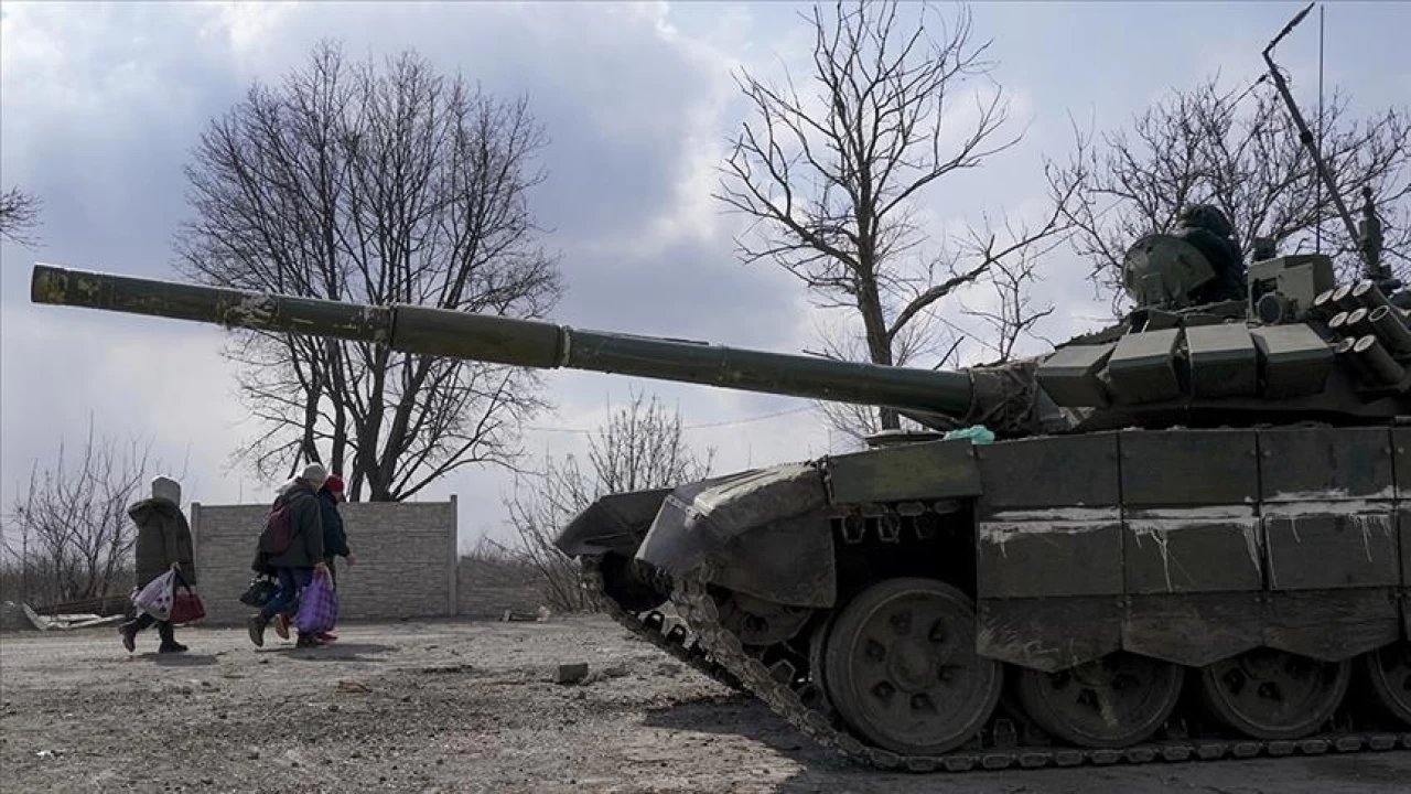 Rus T72 tankları Hafter güçlerine teslim edildi