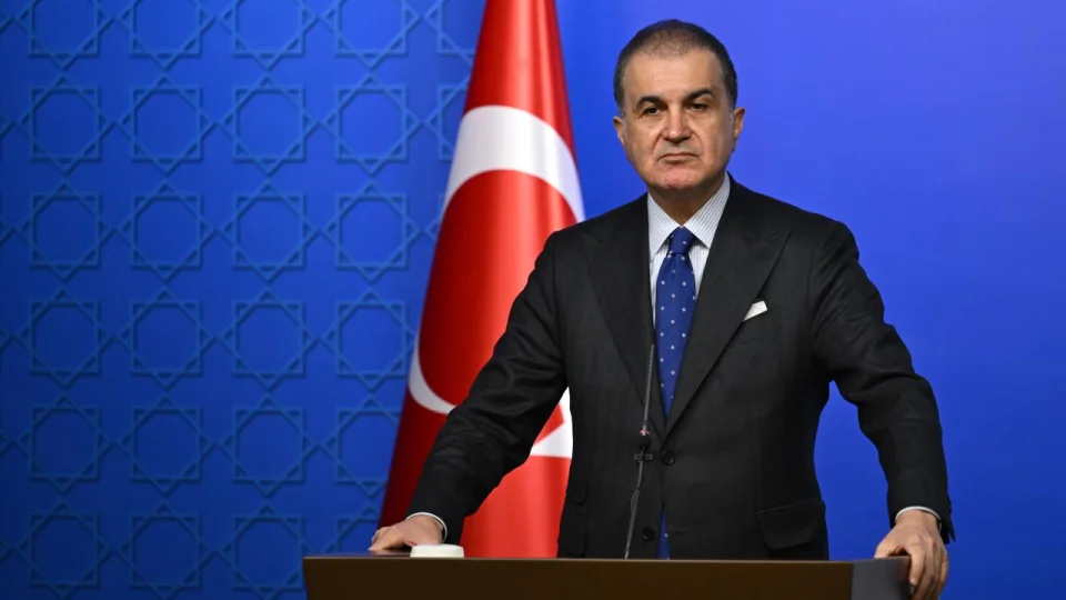 "�anl� bayra��m�za yap�lan al�ak sald�r�y� lanetliyoruz"