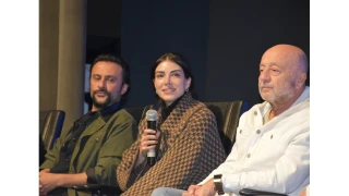 "Ta�acak Bu Deniz" dizisi oyuncular� Trabzon Film Festivali'nde seyircileriyle bulu�tu