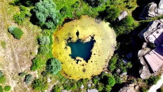 Timsah gözünü andıran Dipsizgöl'e ziyaretçi akını