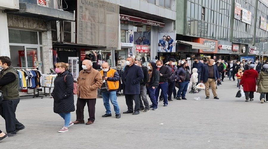 Ucuz baklava virüsü unutturdu