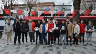 U�ak�ta gen�lik hareketi: BTP gen�leri sahada, halkla bulu�tu