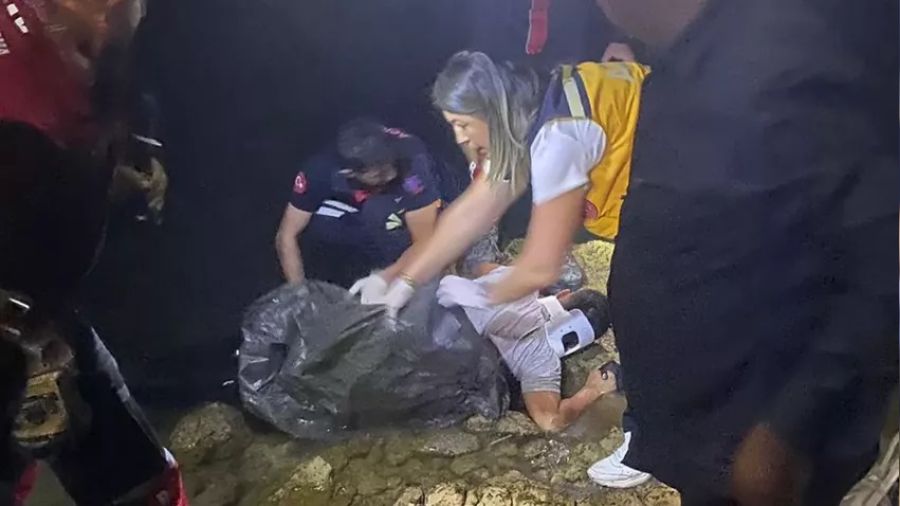 Yang�n s�nd�rme helikopteri baraja d��t�, 3 personel aran�yor