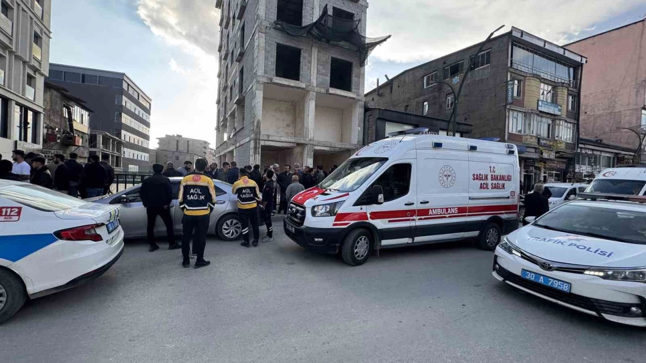 Yüksekova'da intihar girişimi: Polis kurtardı