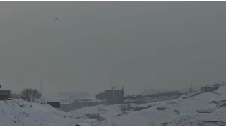 Yksekova'da youn sis uak seferlerini durdurdu