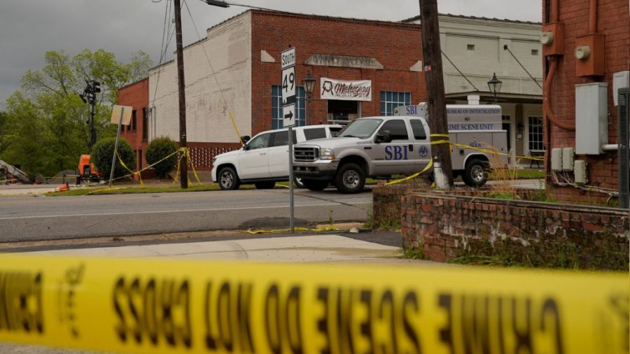 ABD toplumu cinnet ge�iriyor: Do�um g�n� partisine sald�r�: 4 �l�