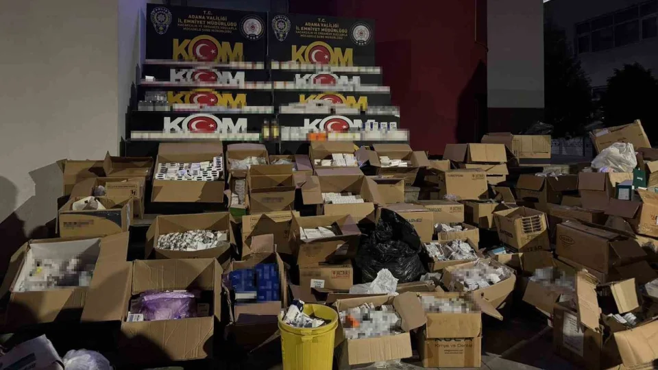 Adana'da 1 milyon 123 bin ka�ak ila� ele ge�irildi