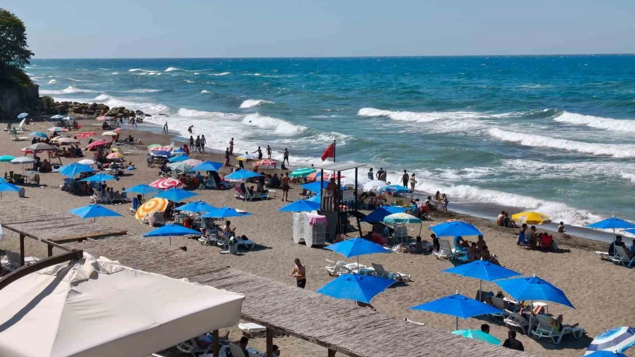 Akakoca'da denize girilmemesi karar alnd