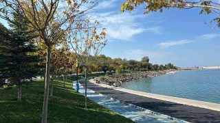 Akdeniz iklimi Van Gölü Havzası'nı etkisi altına alıyor