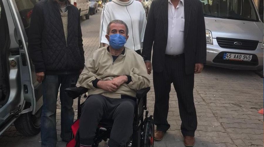 Ak�l� tekerlekli sandalyeler ihtiya� sahiplerine ula�t�r�l�yor
