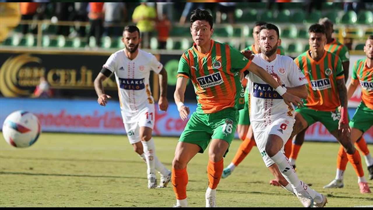 Antalyaspor derbide kendine geldi