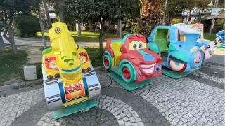 Baclar'da Plevne Parknda oynayan 4 ocuk, elektrik akmna kapld