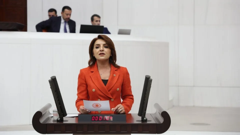 Banka borcunu �deyemeyenler i�in kanun teklifi sunuldu