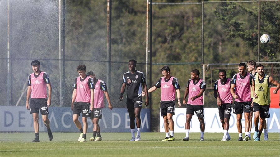 Ba�kan �ebi idman� takip etti