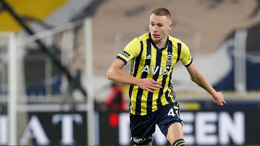 Bir karl sat daha yolda
