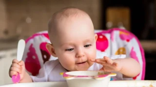 BLW y�ntemi bebek beslenmesinde ezberleri bozuyor