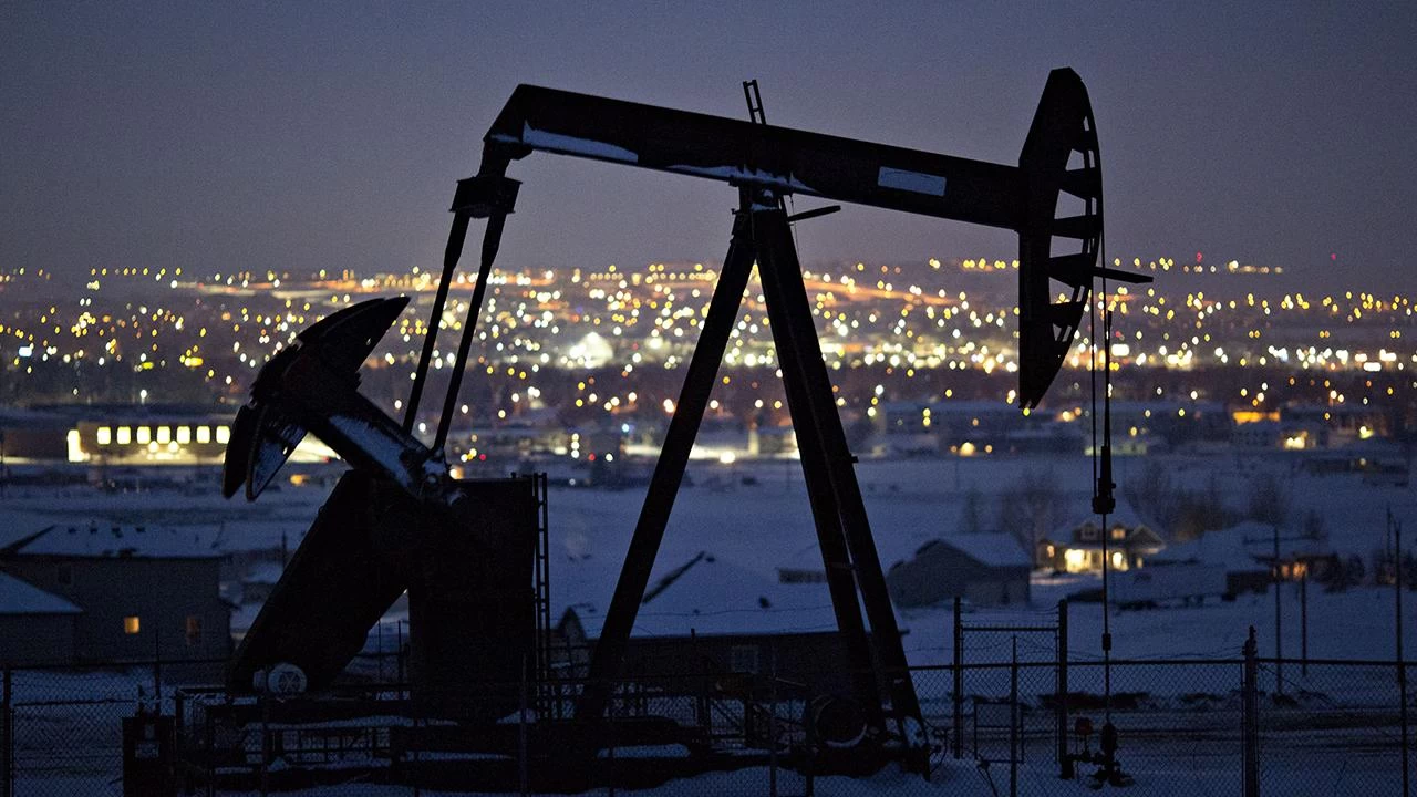 Brent petrolün varili 77.05 dolardan işlem görüyor