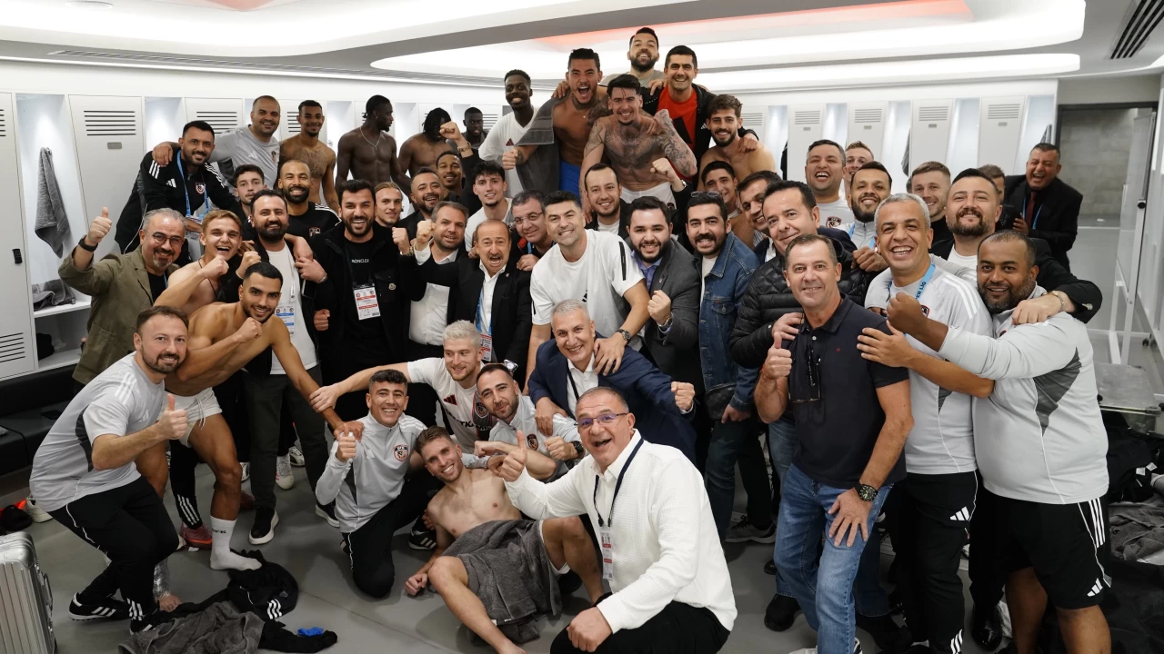 Burak Ylmaz: Ayaklarmz yere salam basarak yolumuza devam etmeliyiz