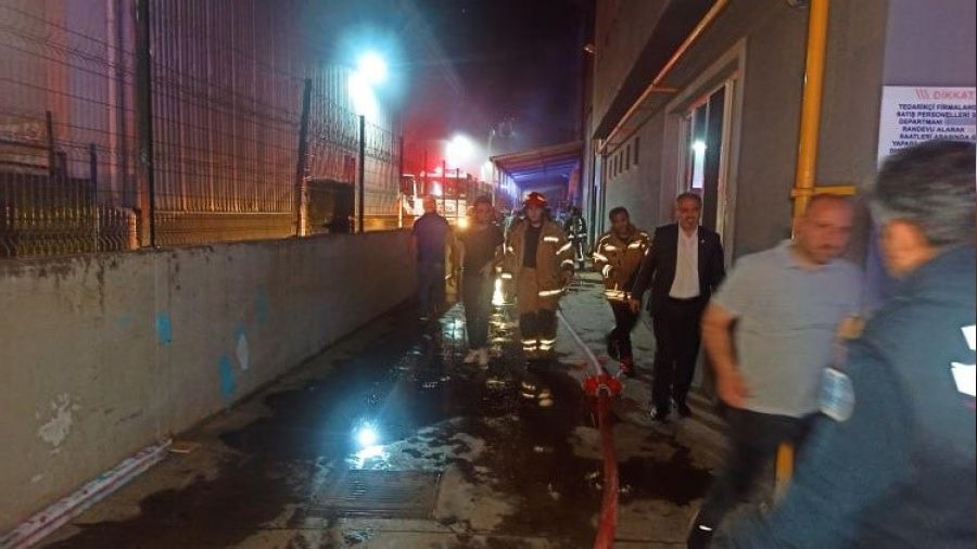 Bursa'da fabrika yang�n�