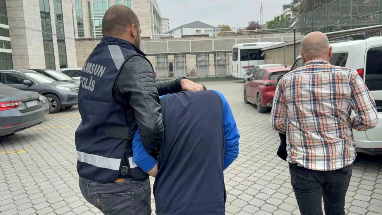 Cezaevi ziyaretinden dnen arkadan baklad