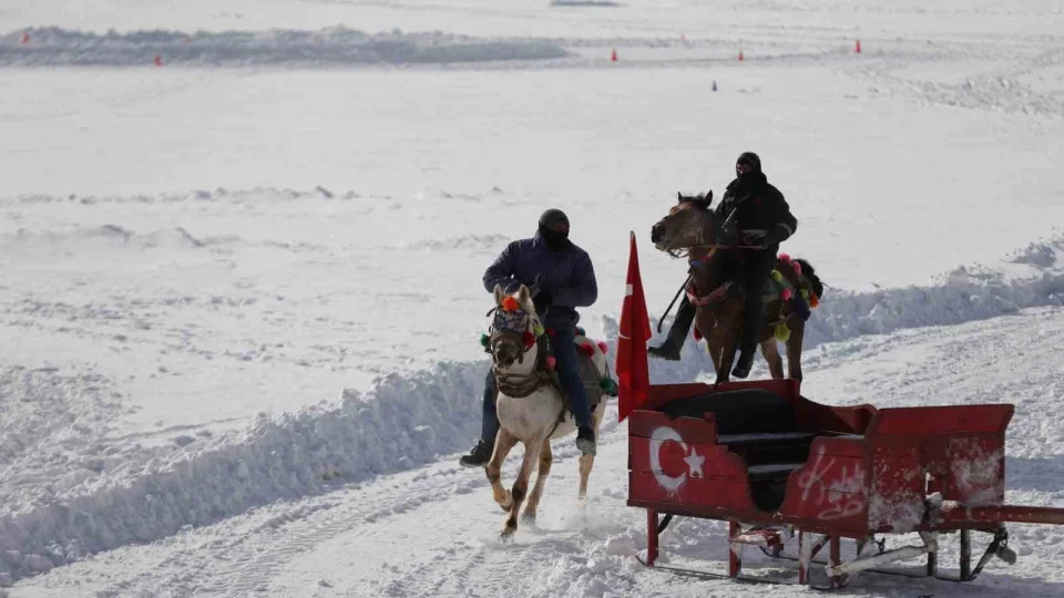 ��ld�r G�l� misafirlerini a��rlamaya ba�lad�