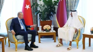 Cumhurbakan Erdoan, Katar'da resmi trenle karland