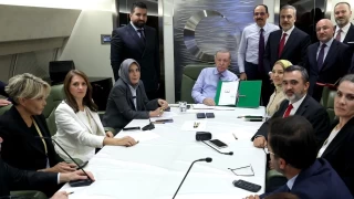 Cumhurbakan Erdoan, Msr dn gazetecilerin sorularn yantlad